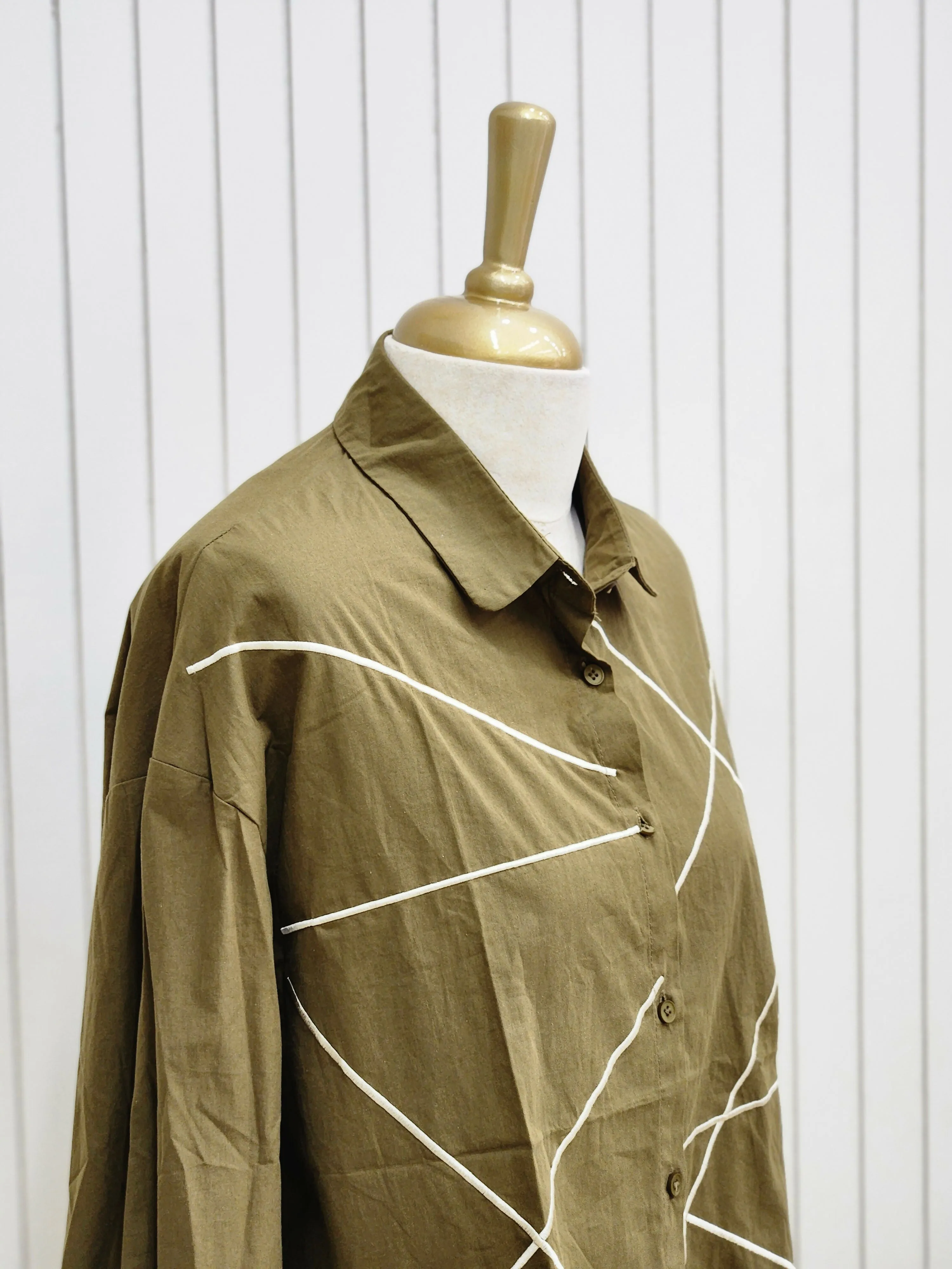 Brown crop shirt with off-white