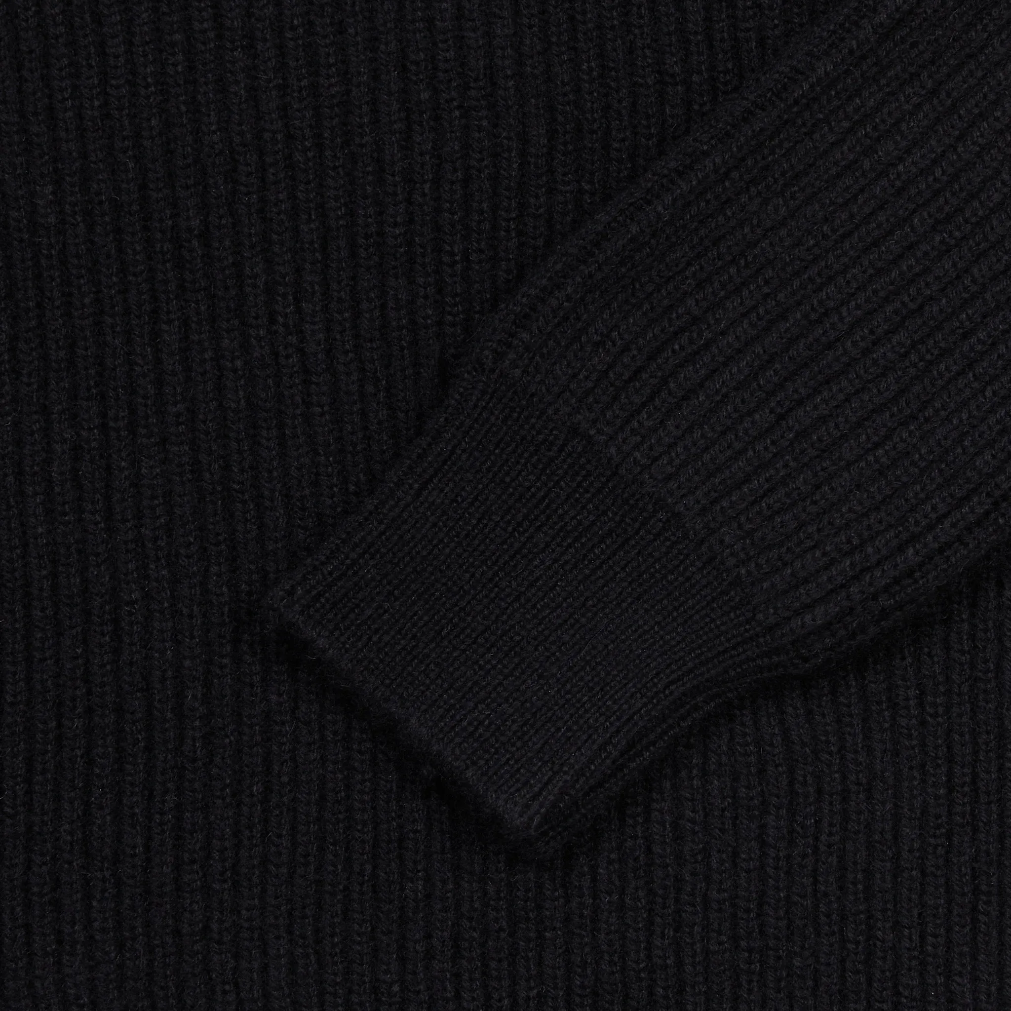 Cashmere ribbed submariner rollneck in black