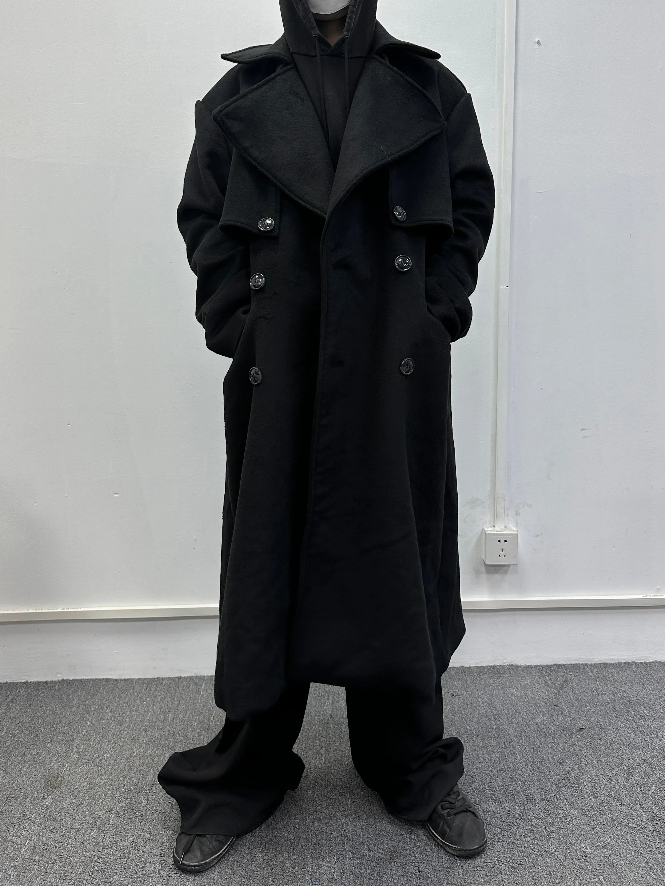 Heavyweight Wool Profile Oversized Notched Lapel Padded Shoulder Back Slit Long Thickened Woolen Coat