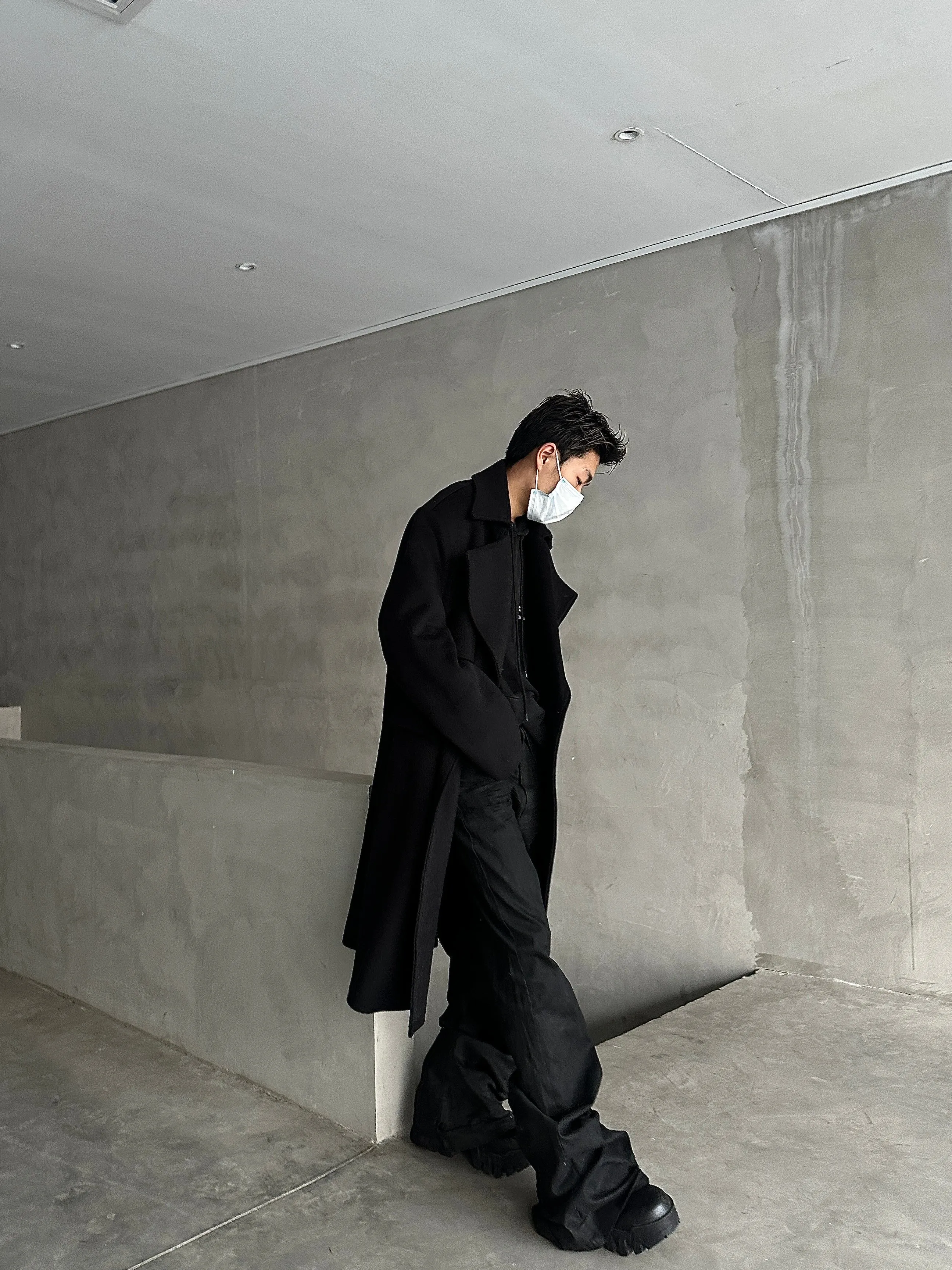Heavyweight Wool Profile Oversized Notched Lapel Padded Shoulder Back Slit Long Thickened Woolen Coat