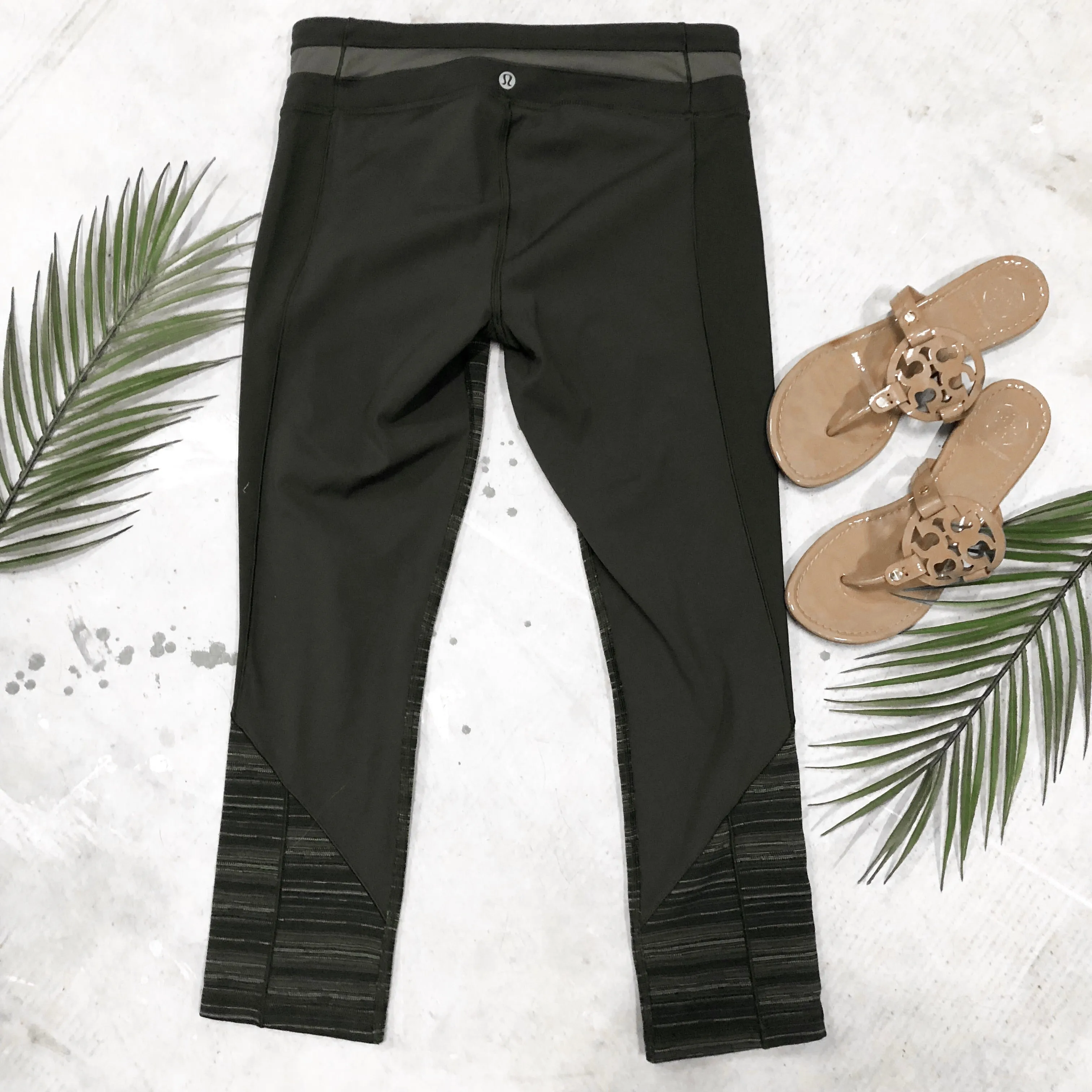 Lululemon Olive Legging - Size 6