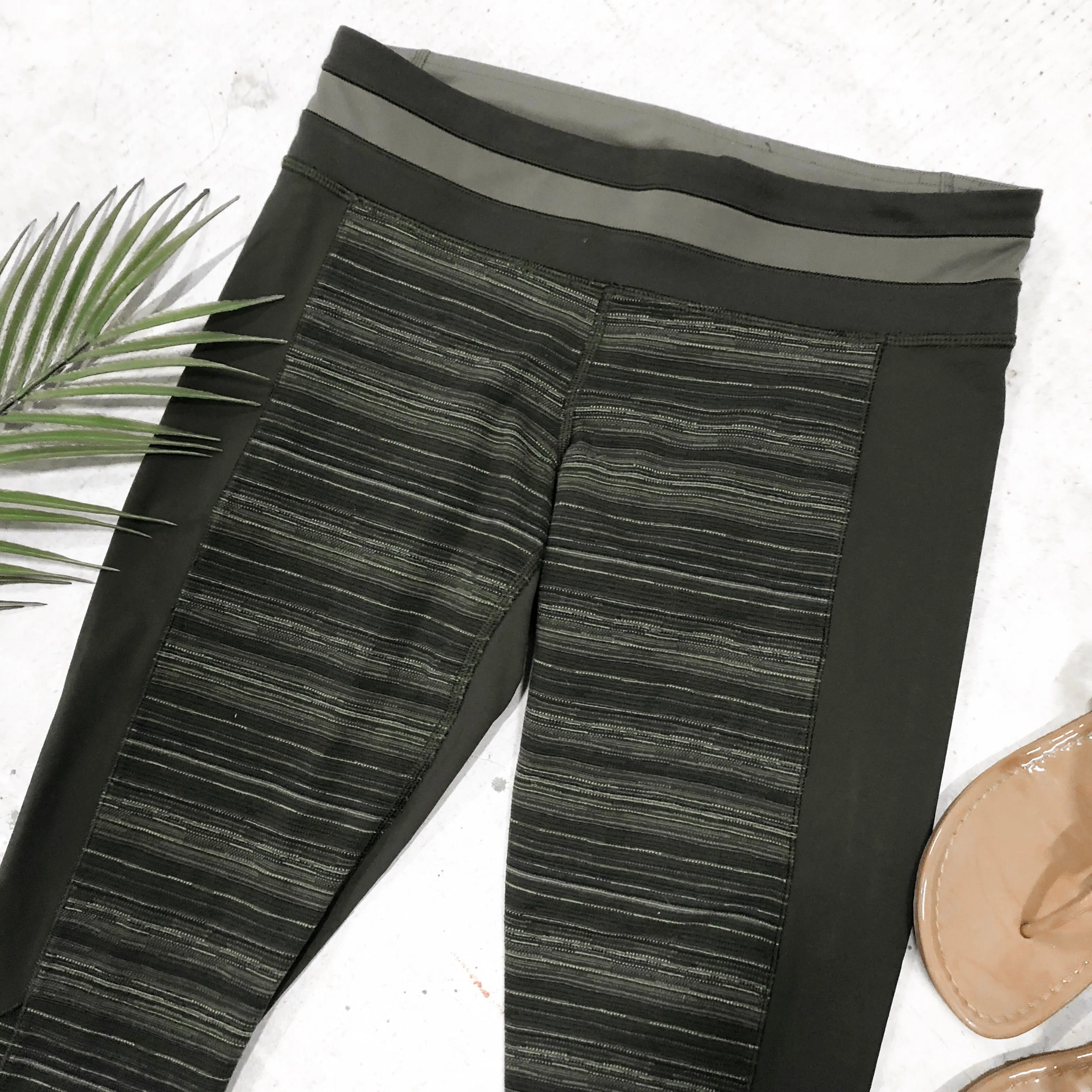 Lululemon Olive Legging - Size 6
