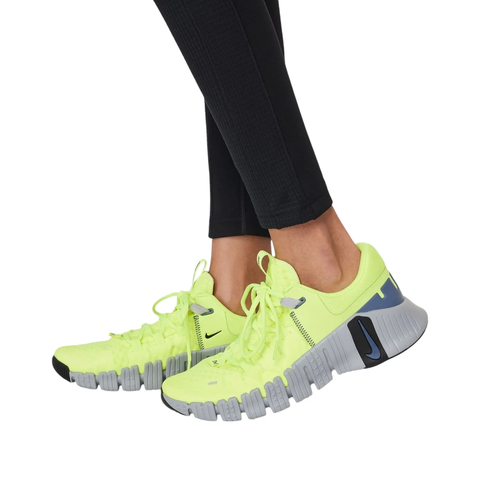 Nike Pro Girls Therma-FIT Mid-Rise Leggings