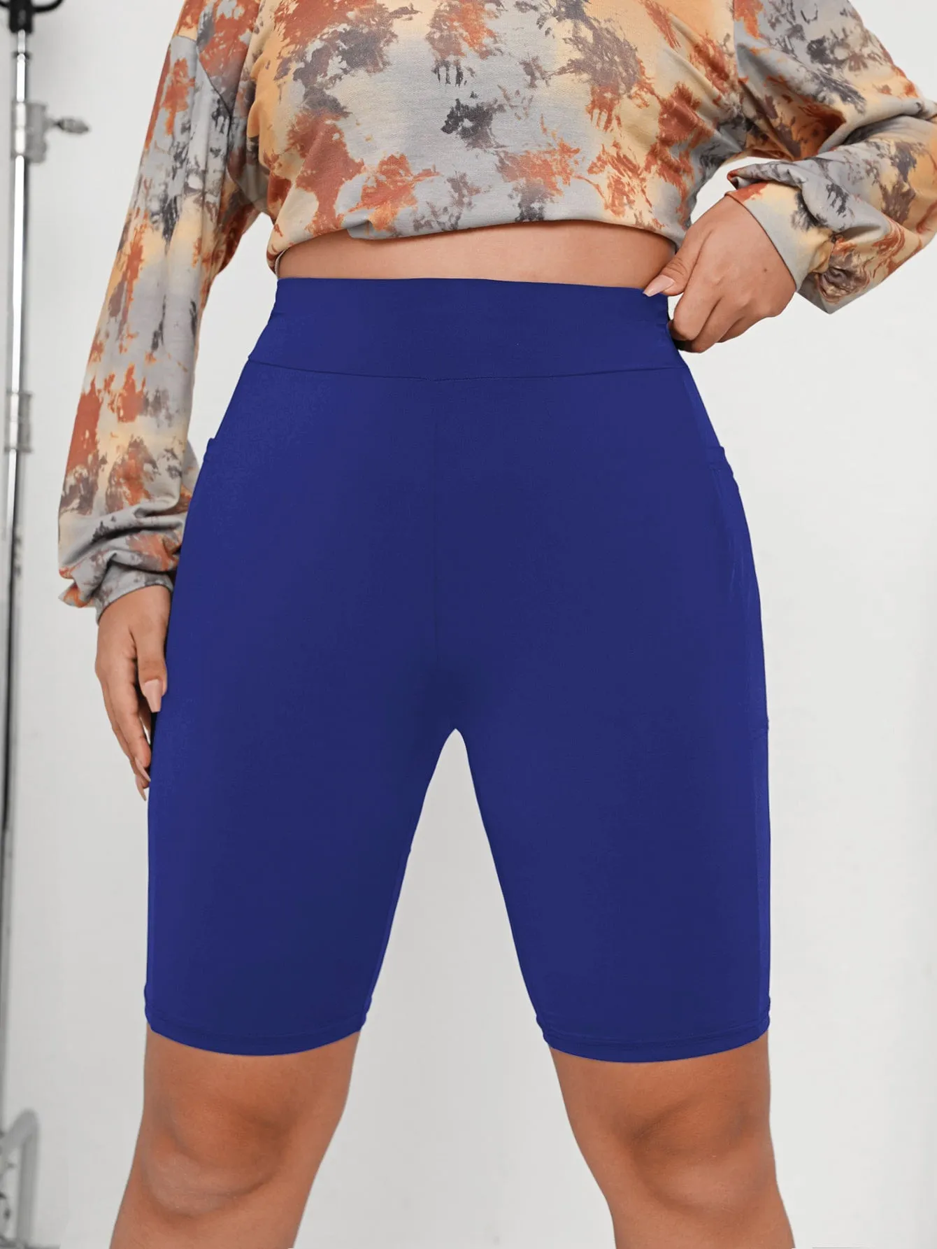 Plain Pocket Short Plus Size Leggings
