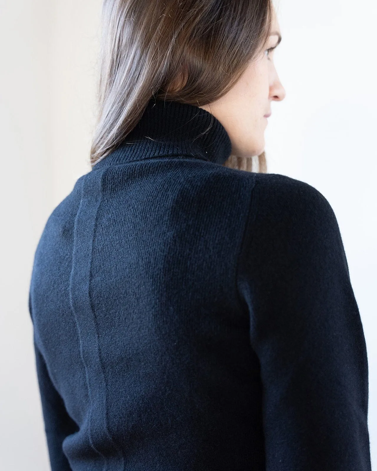 Polly Turtleneck in Black