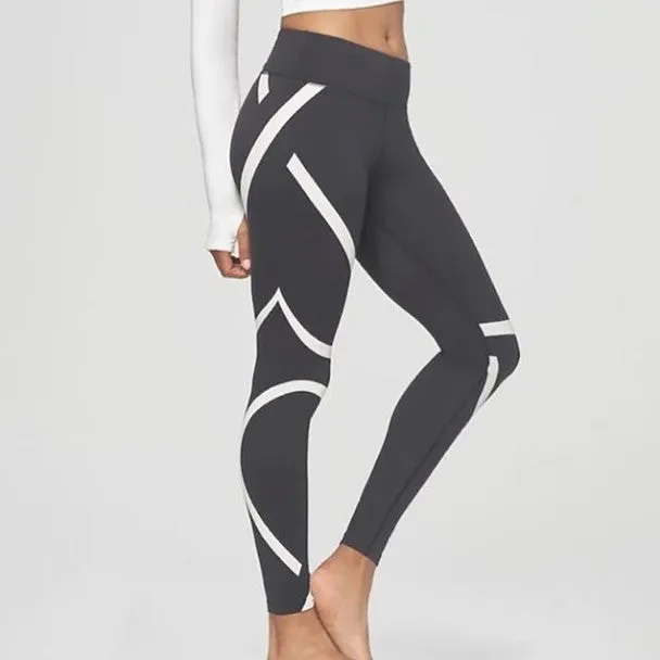 Women's Summer Stretchy Mid-Waist Leggings With Digital Prints